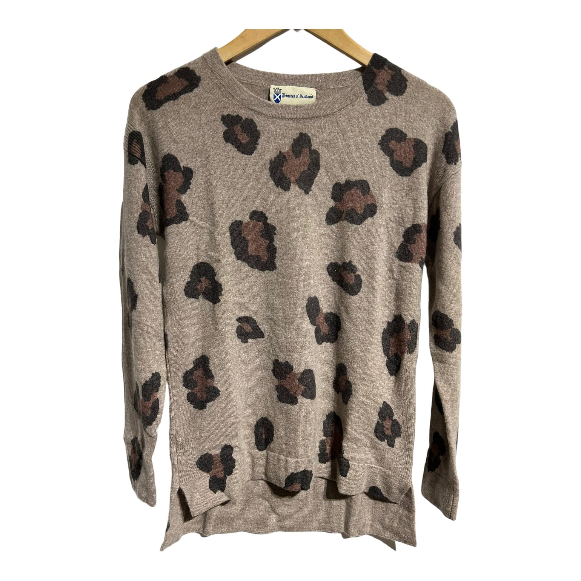 Princess of Scotland Leopard Crew Neck Jumper - Recurring.Life